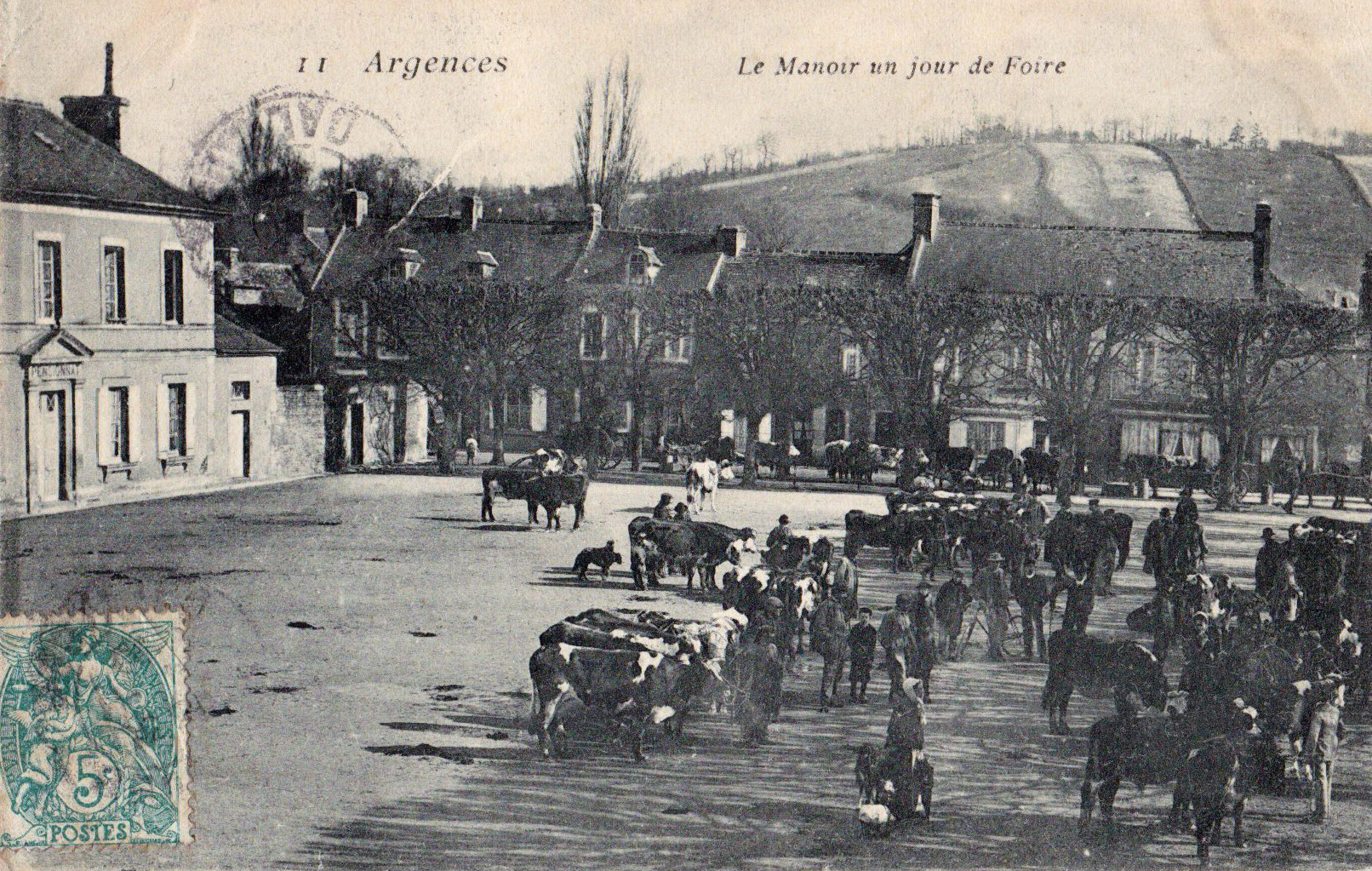 Argences - Le Manoir un jour de foire