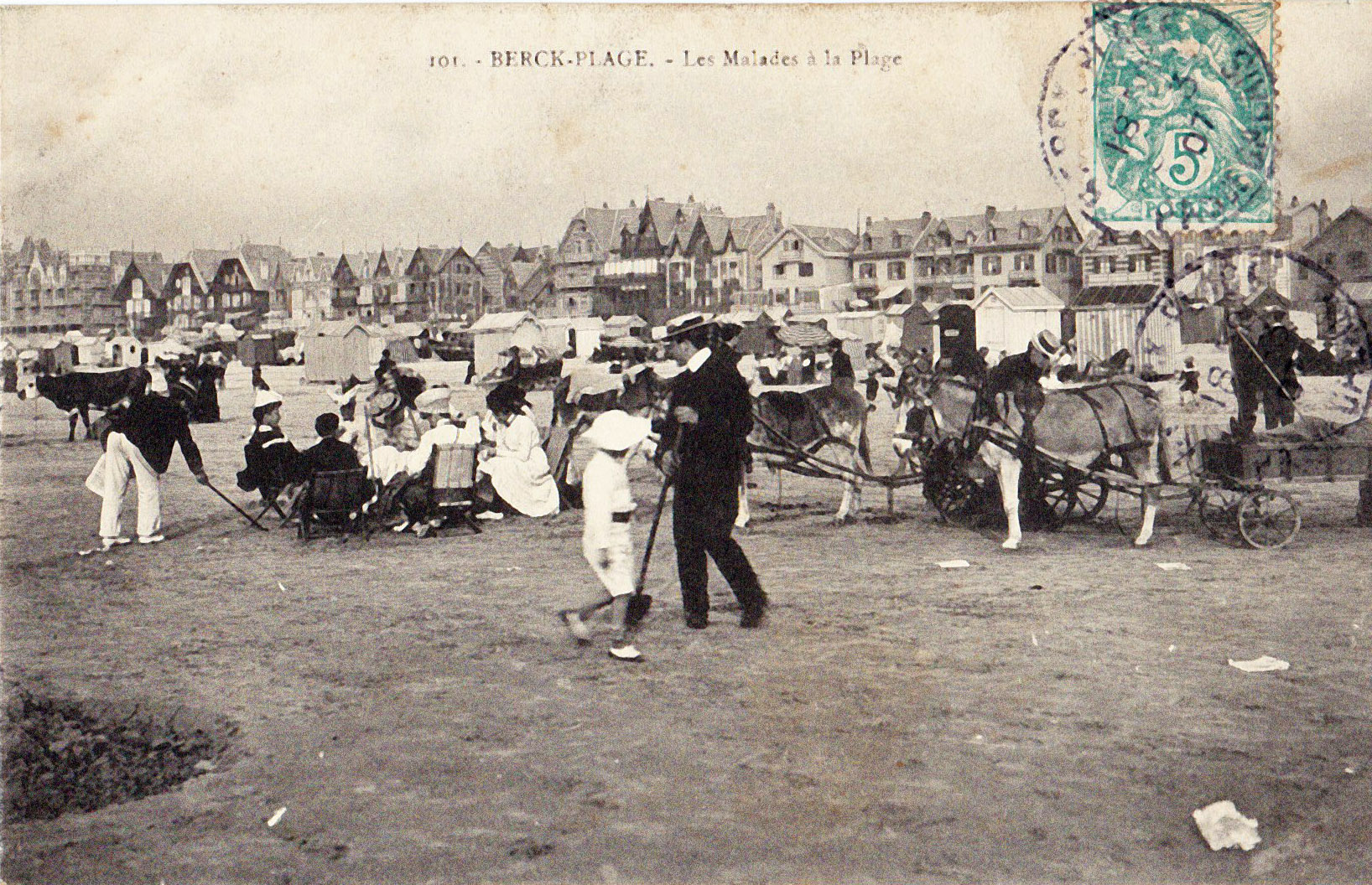 Berck-Plage - Les malades à la plage au fond la vache
