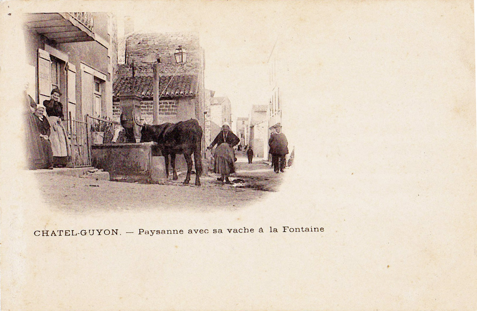 Chatel-Guyon - Paysanne avec sa vache à la fontaine