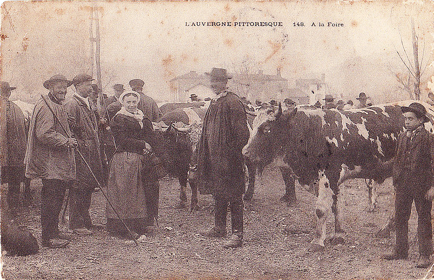 L'Auvergne pittoresque A la Foire