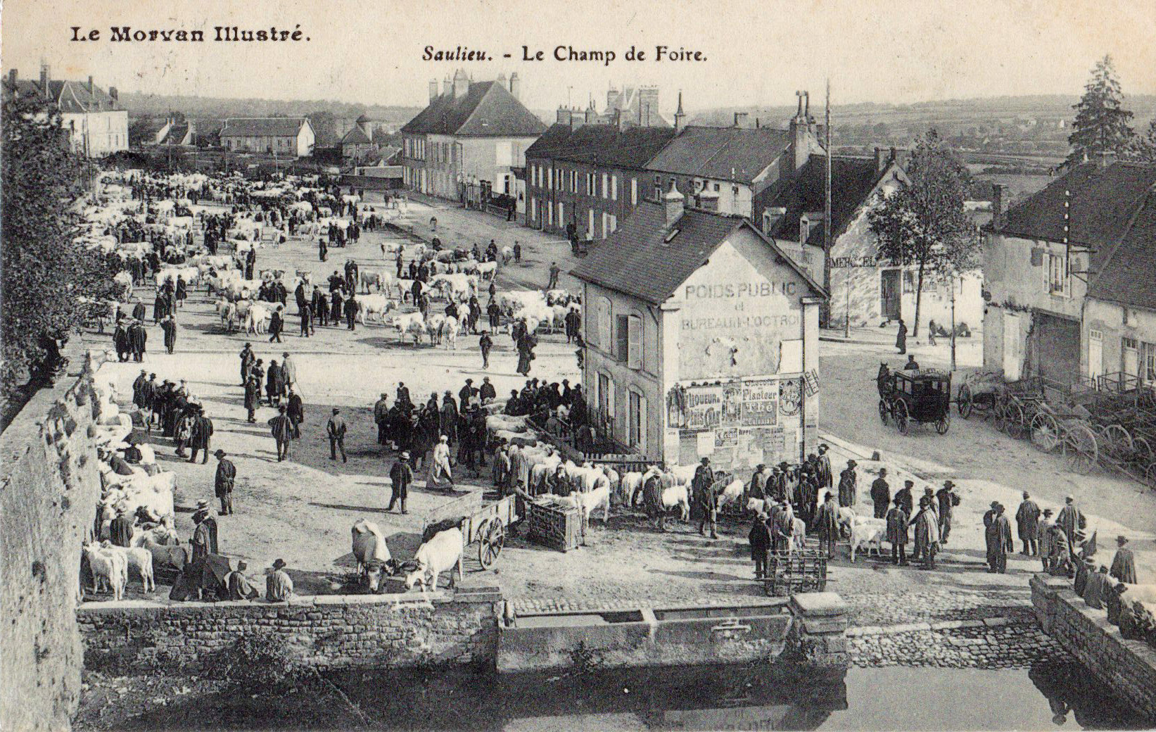 Saulieu - Le champ de Foire