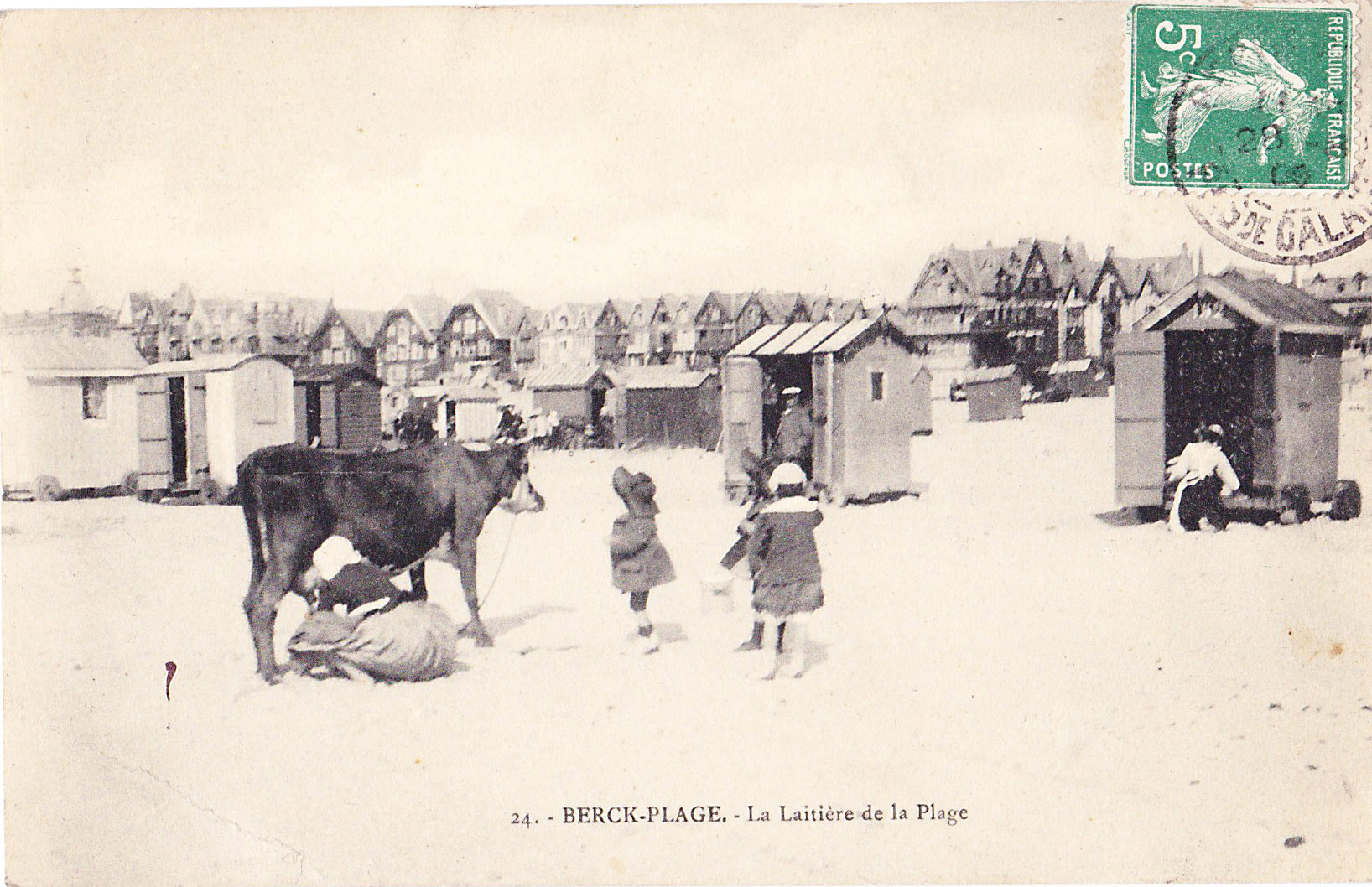 Berck-Plage - La laitière de la Plage et sa vache